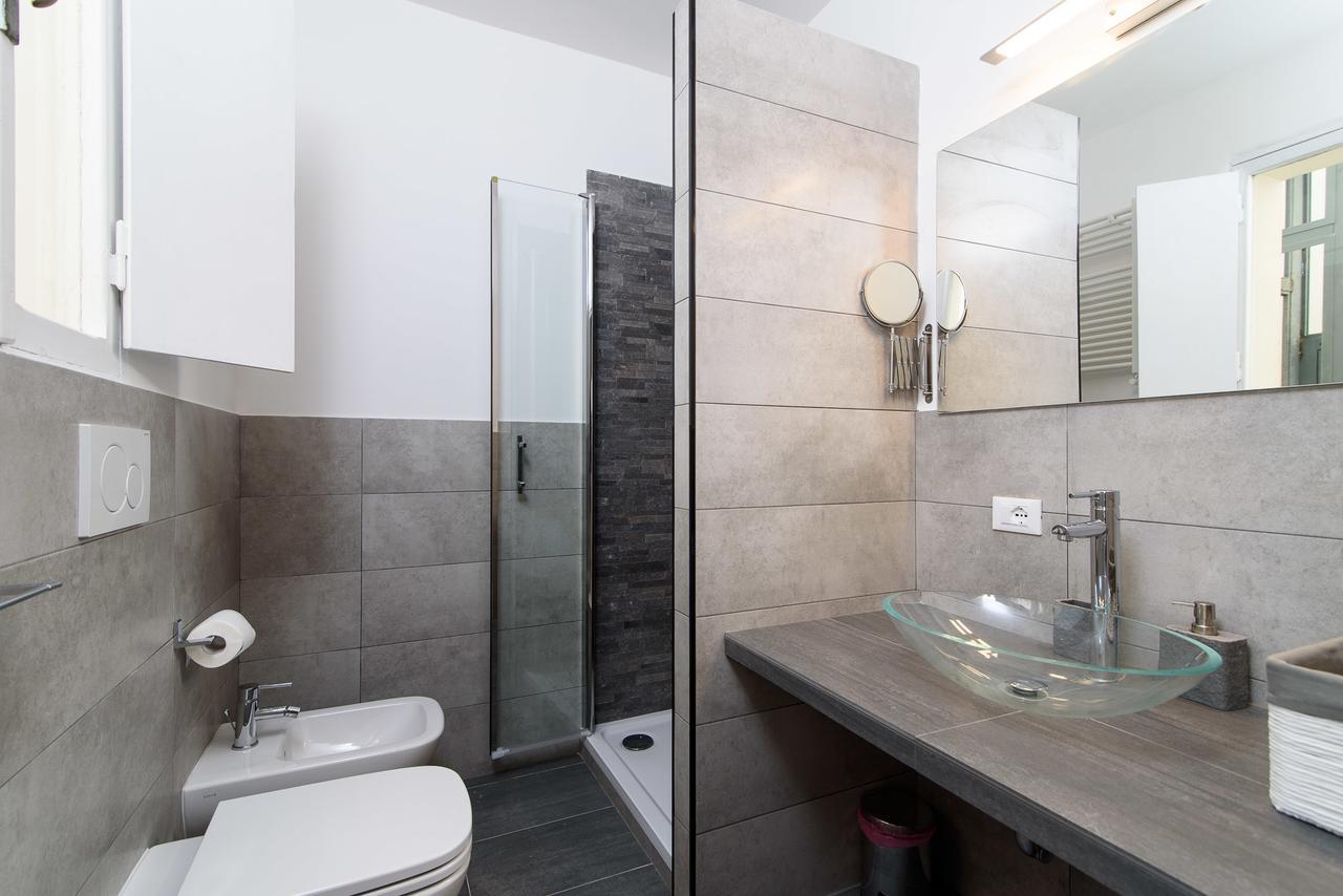 White Terrace Ostilia Apartment Rom